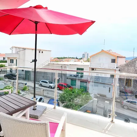 Apartments Maritea Vodice Exterior photo