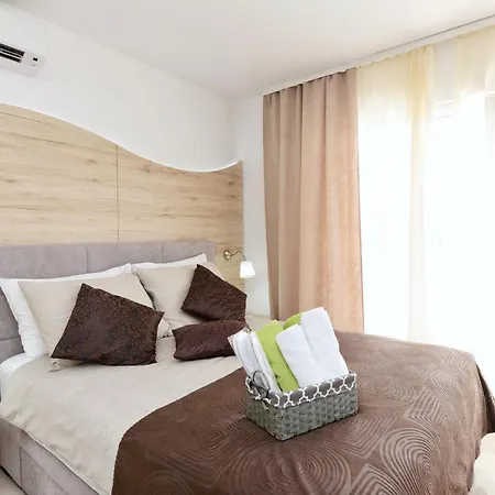 Apartments Maritea Vodice Exterior photo