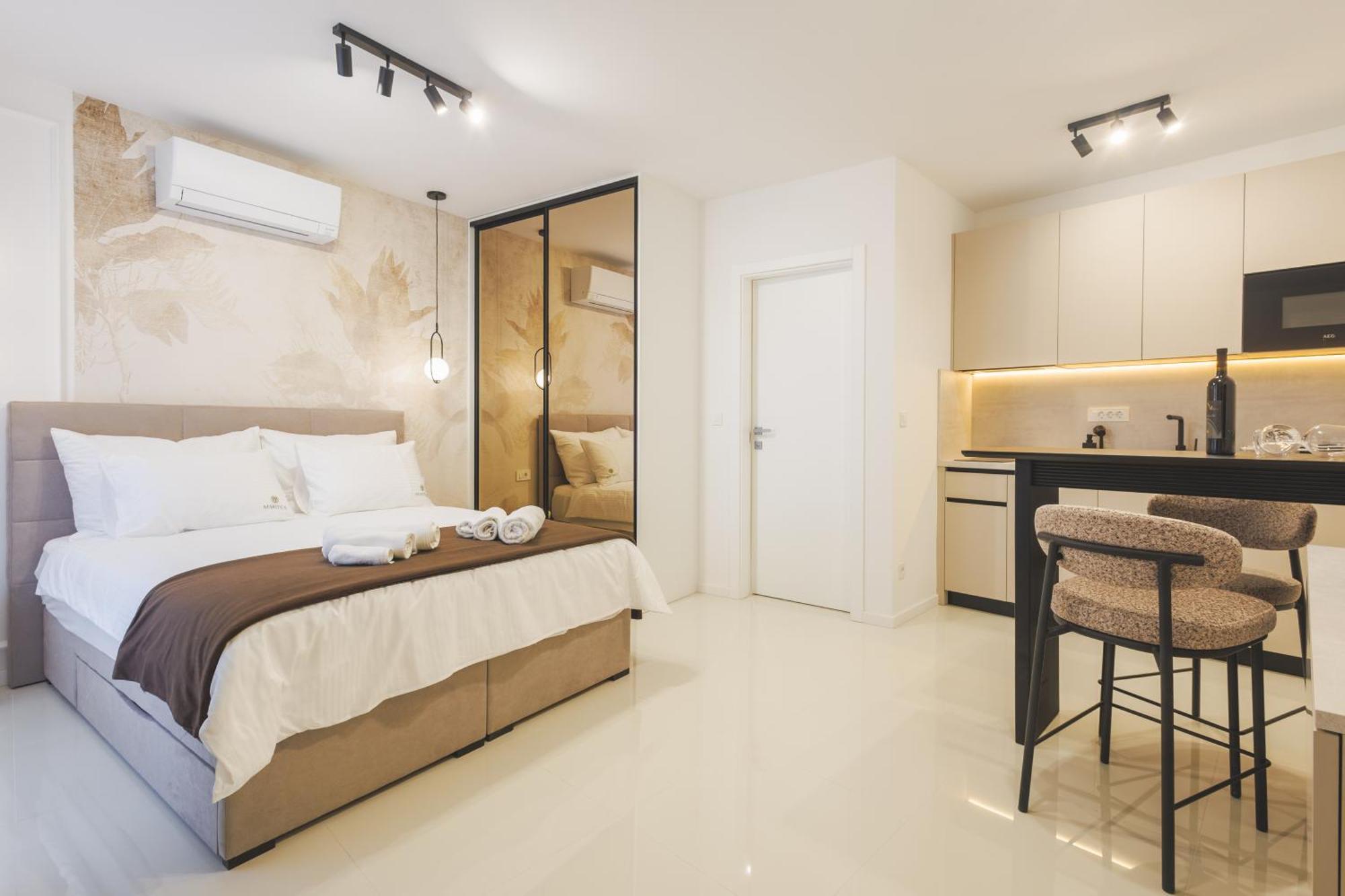 Maritea Apartment