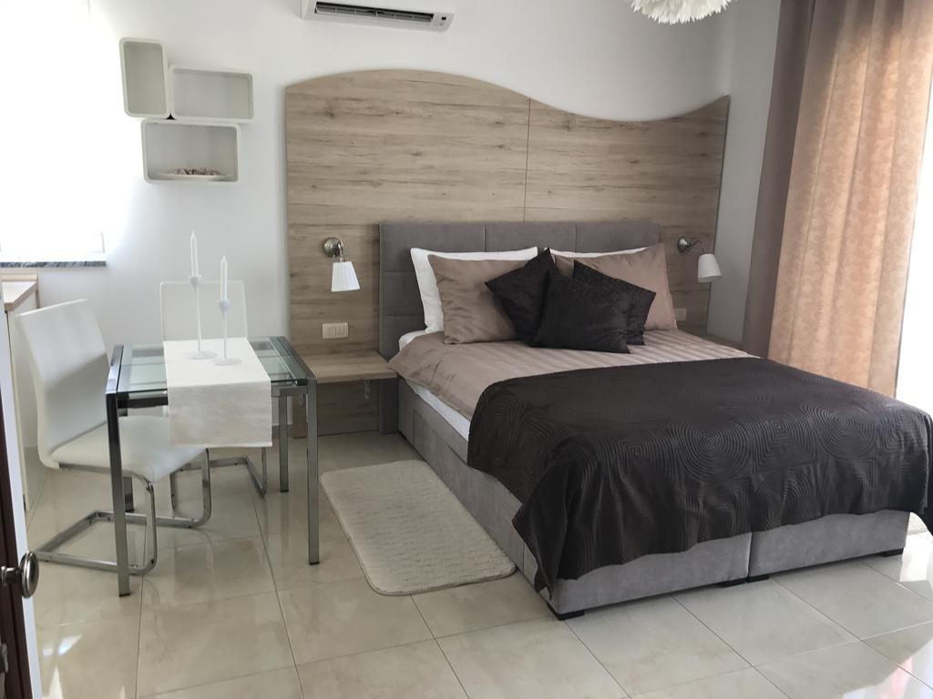 Maritea Apartment *
