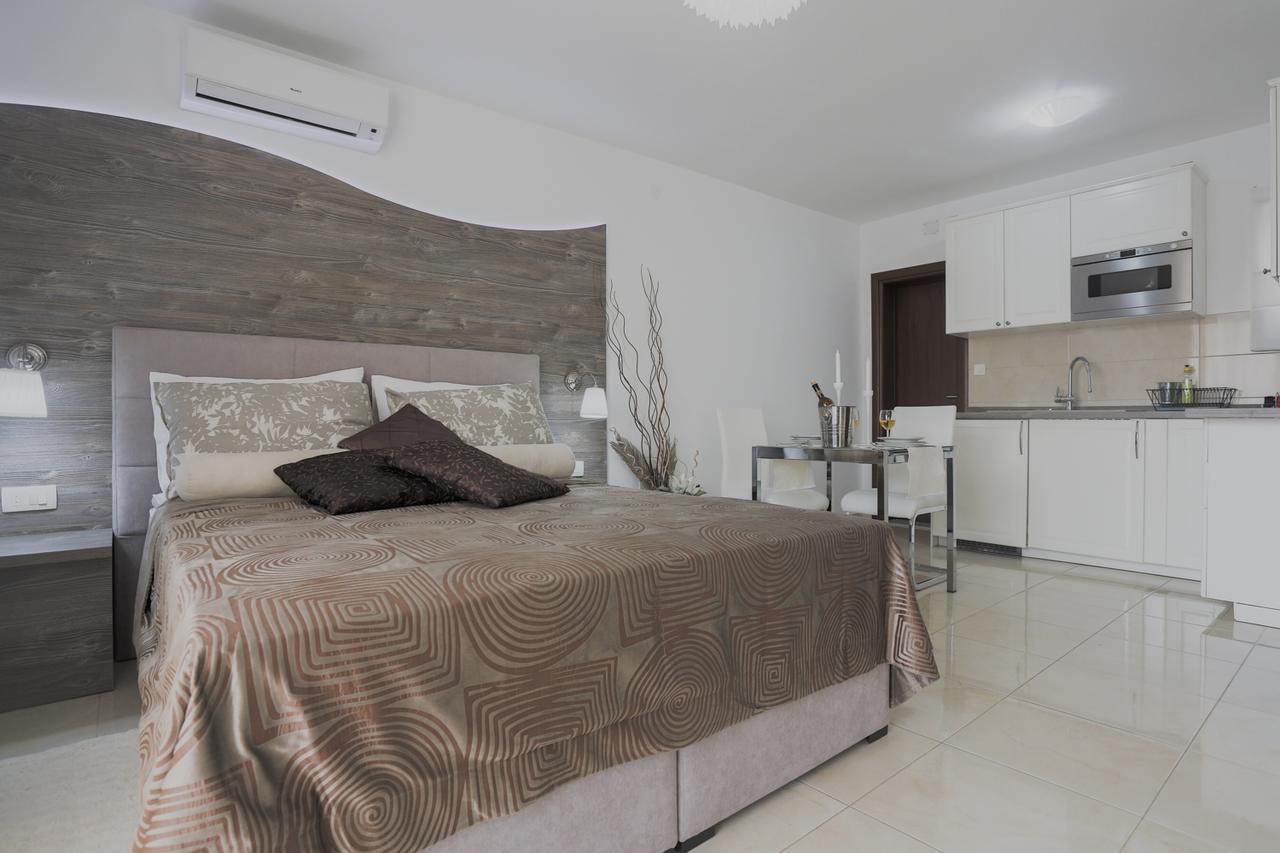 Maritea Apartment